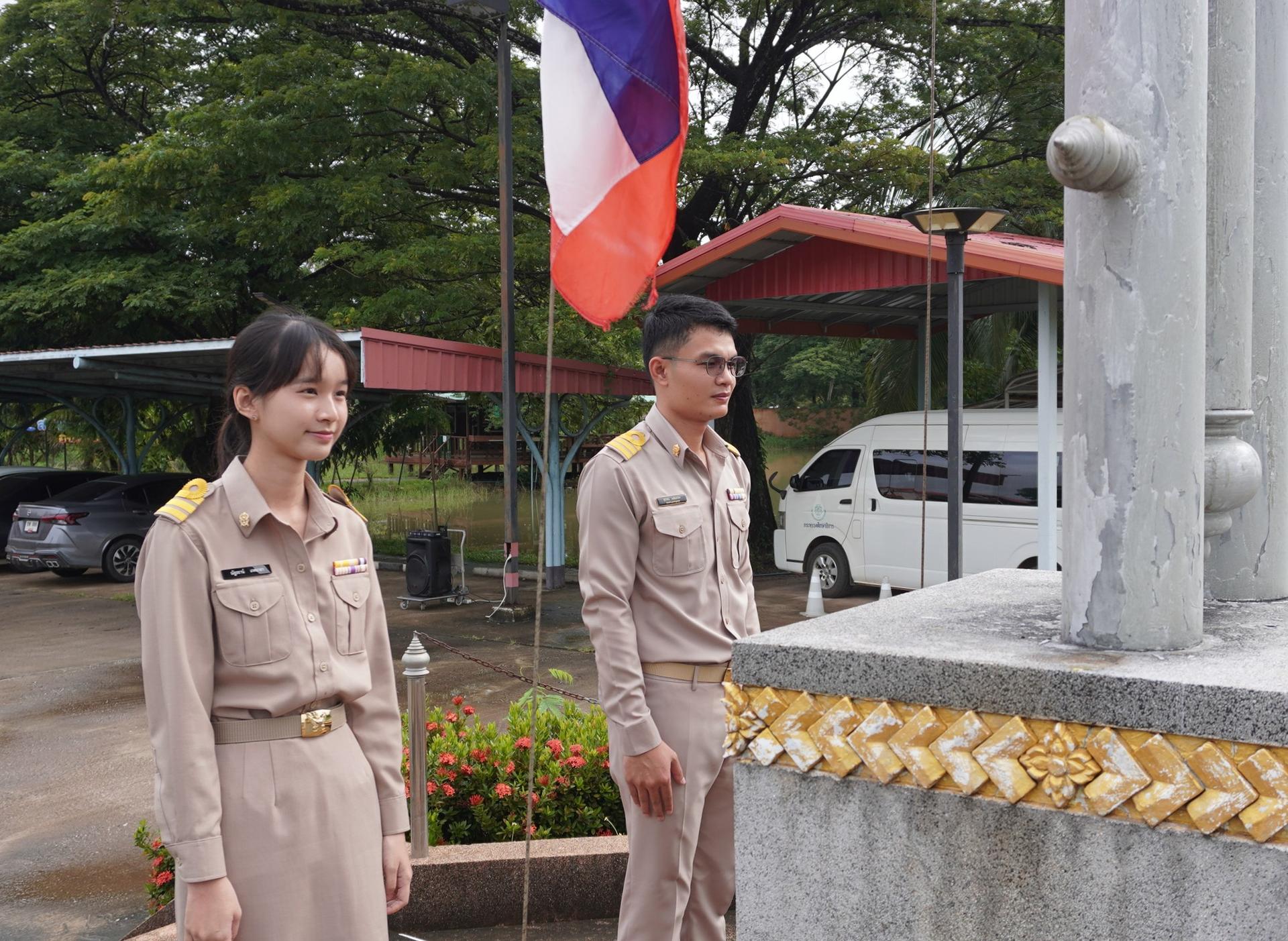 สพป.อุดรธานี เขต 3 จัดกิจกรรมเข้าแถวเคารพธงชาติ สวดมนต์ไหว้พระ กล่าวคำปฏิญญาการดำเนินงานเขตสุจริต ประจำเดือนกันยายน 2568