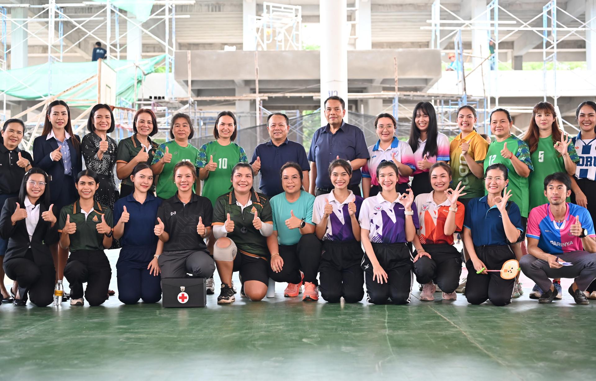 สพป.อุดรธานี เขต 3 ร่วมให้กำลังใจและเยี่ยมชมกิจกรรมการแข่งขันกีฬาสัมพันธ์หน่วยงานราชการ อำเภอหนองหาน จังหวัดอุดรธานี ประจำปี 2569
