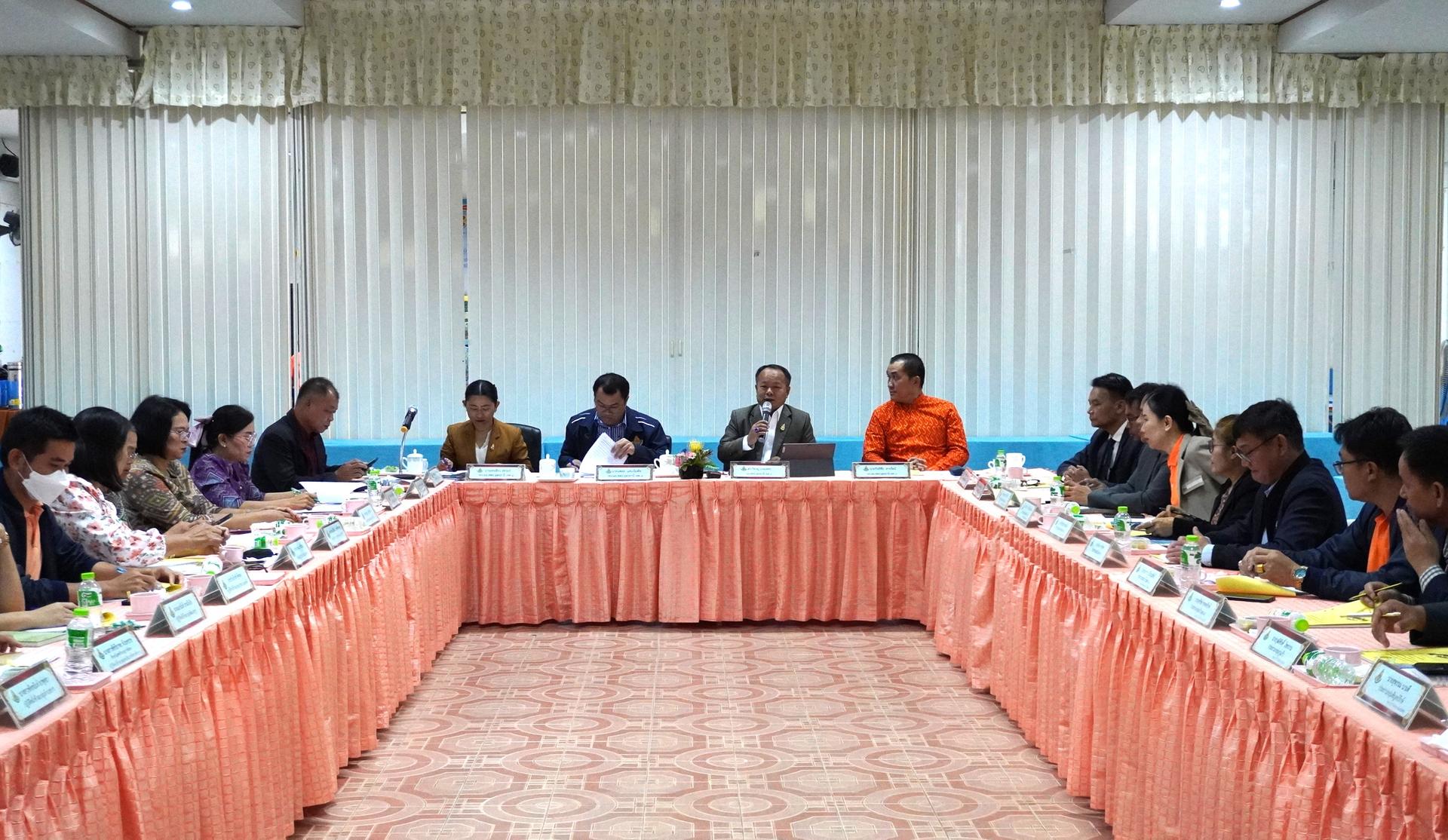 สพป.อุดรธานี เขต 3 จัดการประชุมคณะกรรมการบริหารสำนักงานเขตพื้นที่การศึกษาประถมศึกษาอุดรธานี เขต 3 (CEO) ร่วมกับประธานกลุ่มโรงเรียนและศึกษานิเทศก์ ครั้งที่ 7/2568
