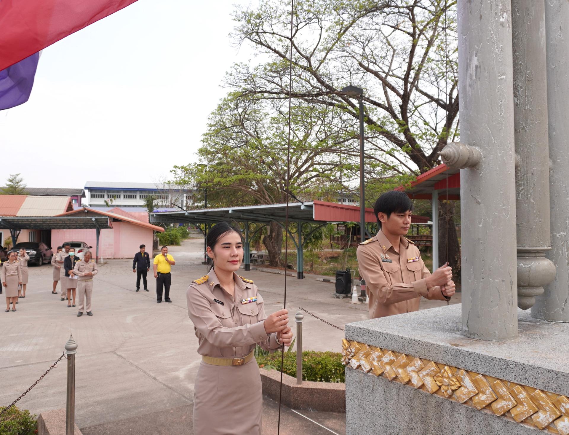 สพป.อุดรธานี เขต 3 จัดกิจกรรมเข้าแถวเคารพธงชาติ สวดมนต์ไหว้พระ กล่าวคำปฏิญญาการดำเนินงานเขตสุจริต ประจำเดือนกุมภาพันธ์ 2568