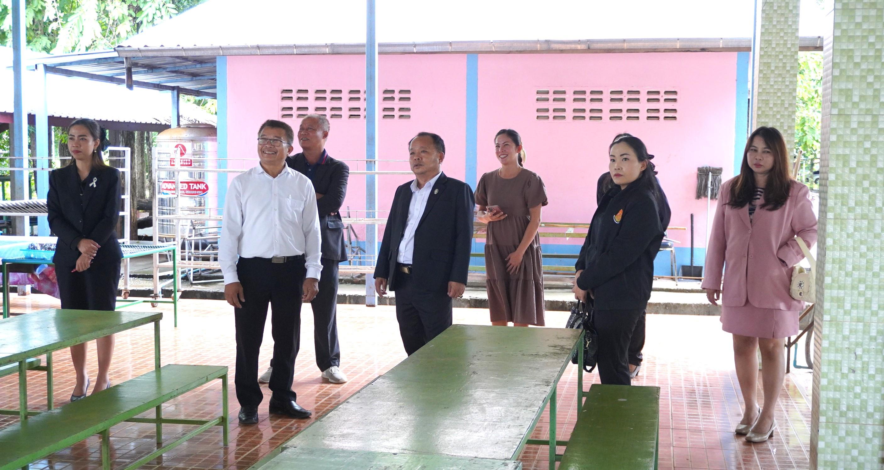 สพป.อุดรธานี เขต 3 ลงพื้นที่ตรวจเยี่ยมโรงเรียนในสังกัดกลุ่มโรงเรียนไชยวาน ณ โรงเรียนหนองแวงวิทยา อำเภอไชยวาน จังหวัดอุดรธานี