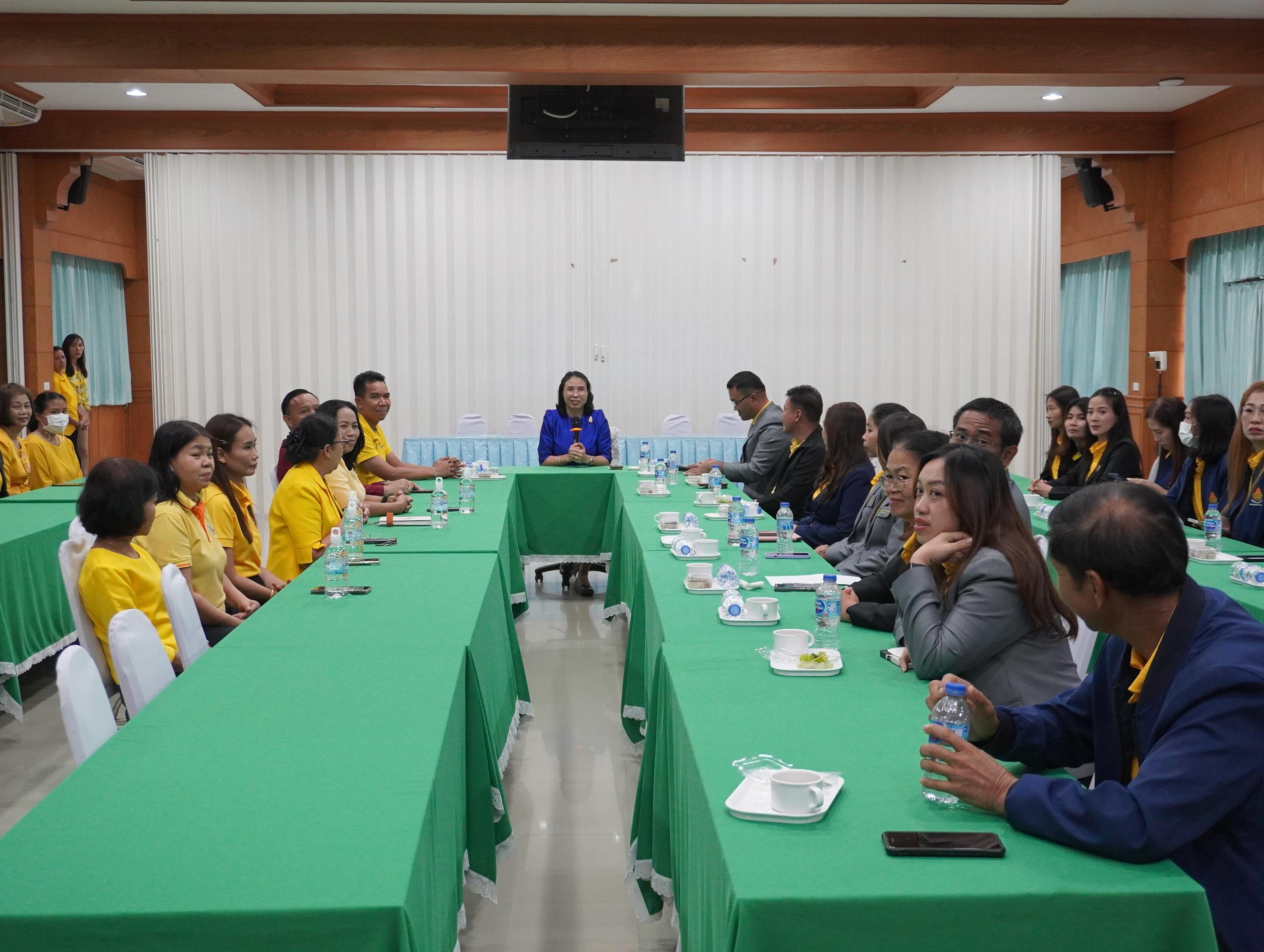สพป.อุดรธานี เขต 3 จัดกิจกรรมศึกษาดูงานและแลกเปลี่ยนเรียนรู้ตามโครงการพัฒนาศักยภาพบุคลากรมืออาชีพด้วยกระบวนการ Professional Learning Community (PLC) ณ สพป.เลย เขต 1 และเชียงคานฮิลล์ รีสอร์ท อ