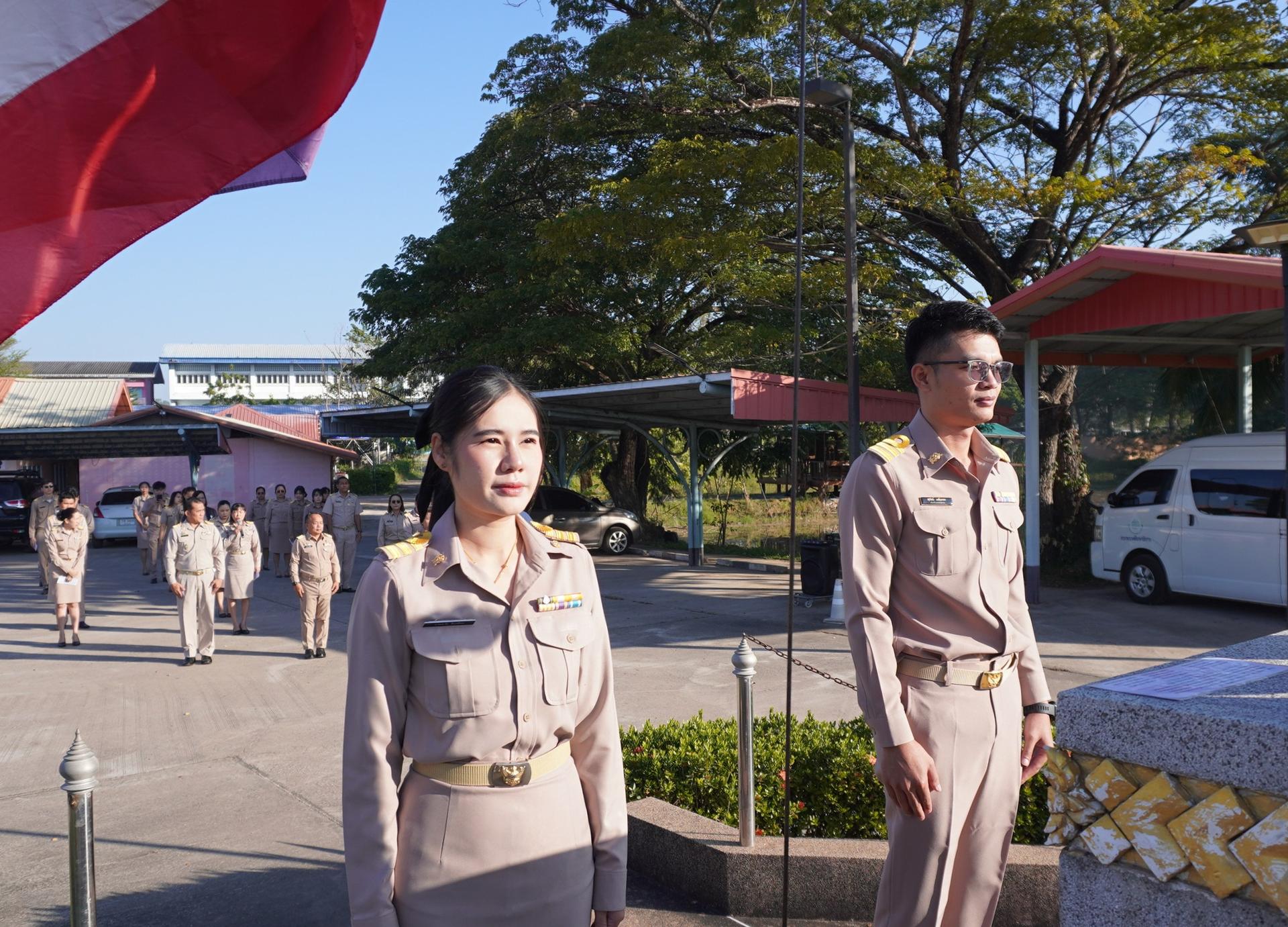 สพป.อุดรธานี เขต 3 จัดกิจกรรมเข้าแถวเคารพธงชาติ สวดมนต์ไหว้พระ กล่าวคำปฏิญญาการดำเนินงานเขตสุจริต ประจำเดือนมกราคม 2569