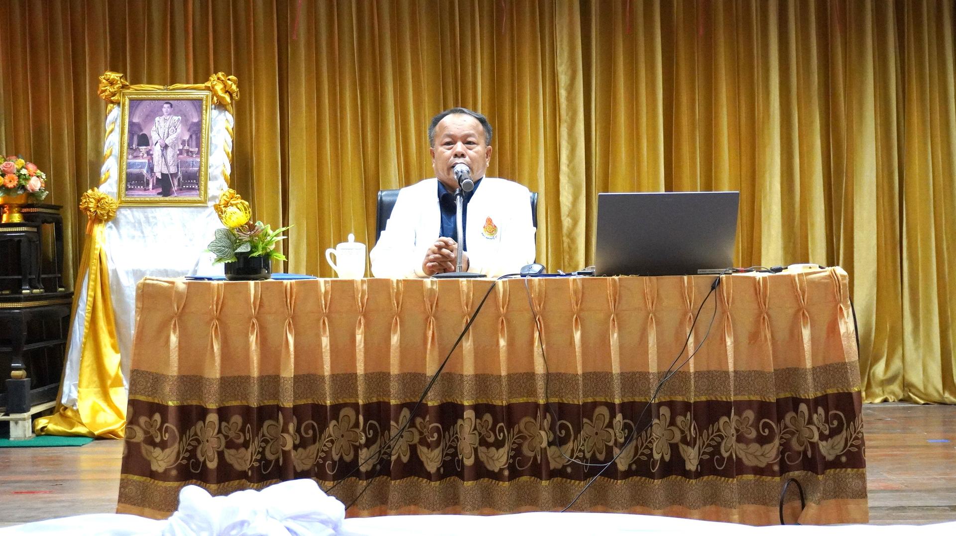 สพป.อุดรธานี เขต 3 จัดการอบรมเชิงปฏิบัติการเสริมสร้างศักยภาพครูปฐมวัยและครูชั้นประถมศึกษาปีที่ 1 เพื่อพัฒนาทักษะทางสมองในการบริหารจัดการชีวิต (Executive Functions : EF) เพื่อป้องกันและแก้ไขปั