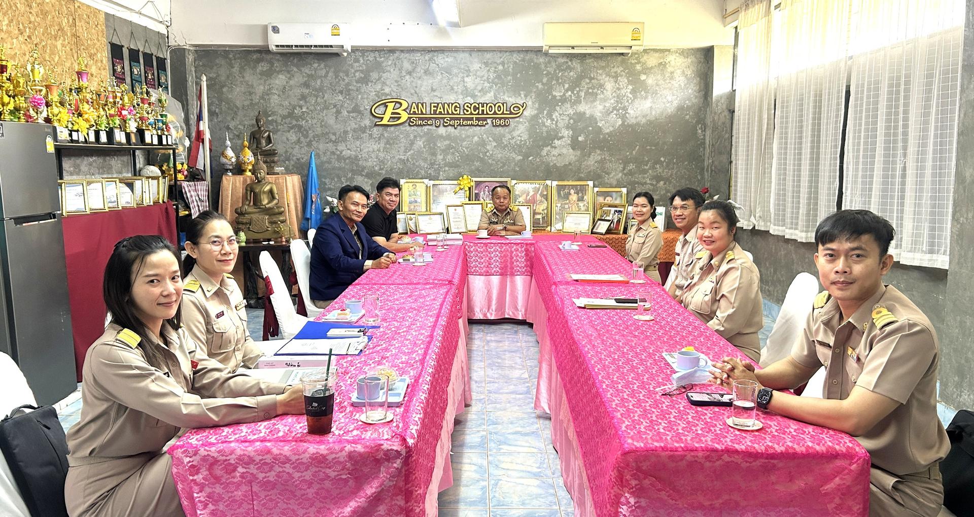 สพป.อุดรธานี เขต 3 ลงพื้นที่ตรวจเยี่ยมโรงเรียนในสังกัด ขับเคลื่อนนโยบายพัฒนาคุณภาพการศึกษา “เรียนดี มีคุณธรรม” ณ สถานศึกษาในสังกัดกลุ่มโรงเรียนบ้านดุง 1 และ 4