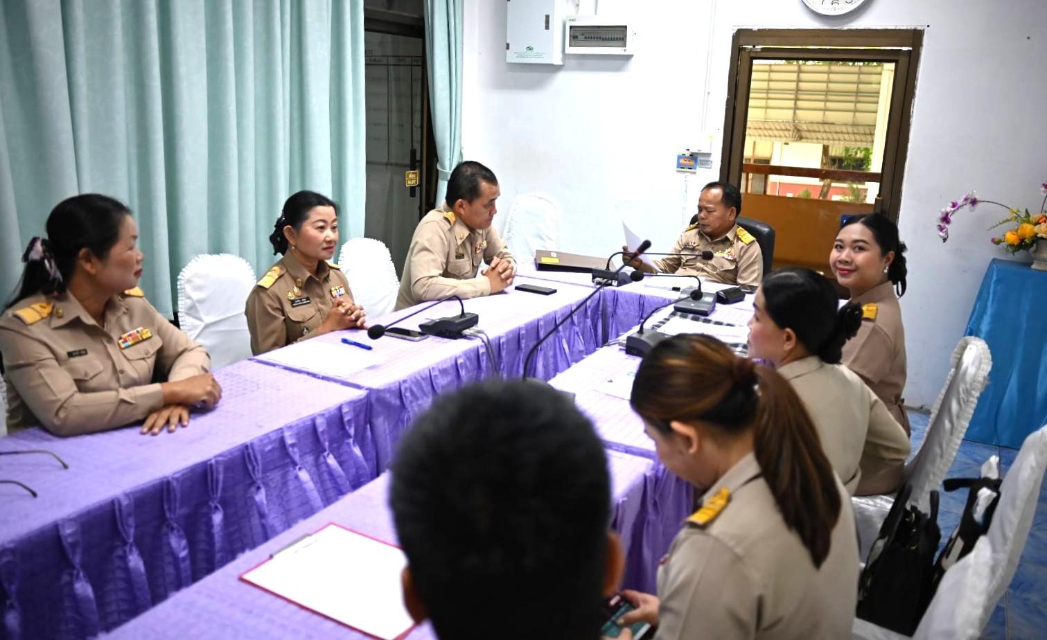 สพป.อุดรธานี เขต 3 รับรายงานตัวผู้ได้รับการคัดเลือกเพื่อบรรจุและแต่งตั้งให้ดำรงตำแหน่งศึกษานิเทศก์ สังกัดสำนักงานคณะกรรมการการศึกษาขั้นพื้นฐาน ประจำปีงบประมาณ พ.ศ. 2569