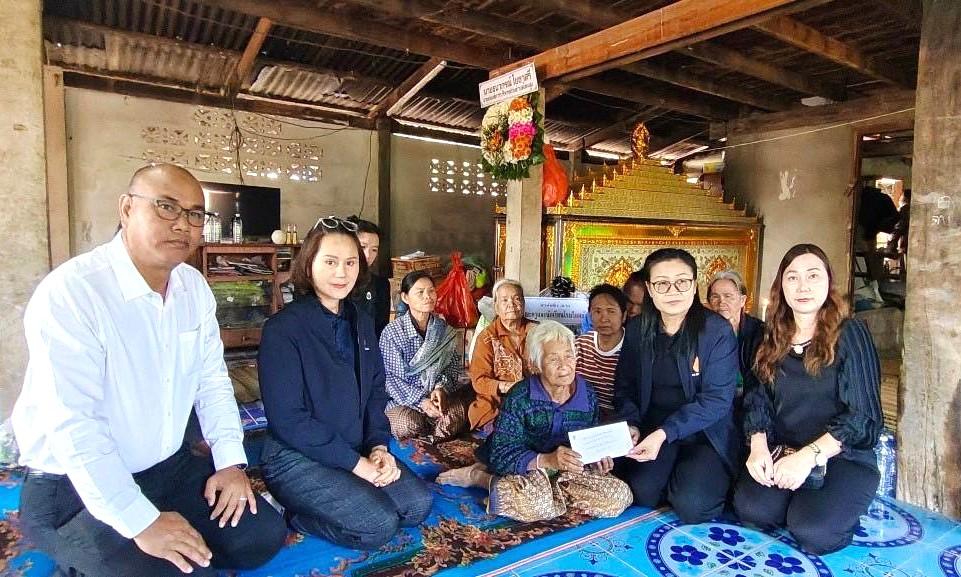 สพป.อุดรธานี เขต 3 ลงพื้นที่ช่วยเหลือครอบครัวนักเรียนที่เสียชีวิตจากอุบัติเหตุทางรถจักรยานยนต์ อำเภอบ้านดุง จังหวัดอุดรธานี