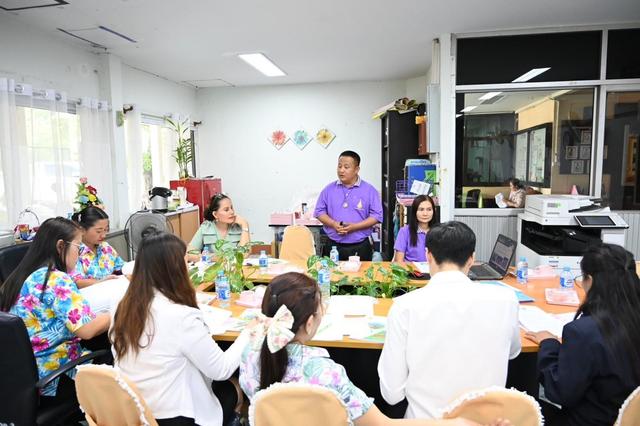 LINE_ALBUM_ประชุมพิจารณาคัดเลือกทุนอิ่มนี้เพื่อ_250408_2.jpg