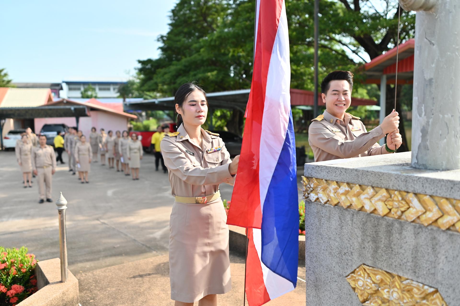 สพป.อุดรธานี เขต 3 จัดกิจกรรมเข้าแถวเคารพธงชาติ สวดมนต์ไหว้พระ กล่าวคำปฏิญญาการดำเนินงานเขตสุจริต ประจำเดือนสิงหาคม 2568