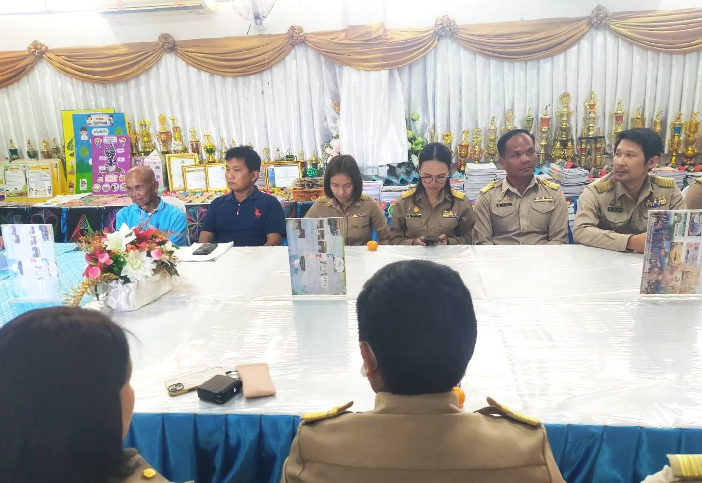 LINE_ALBUM_ประเมินสัมฤทธิผล ผอ รร ครั้งที่ 2 รร บ้า_251208_46.jpg