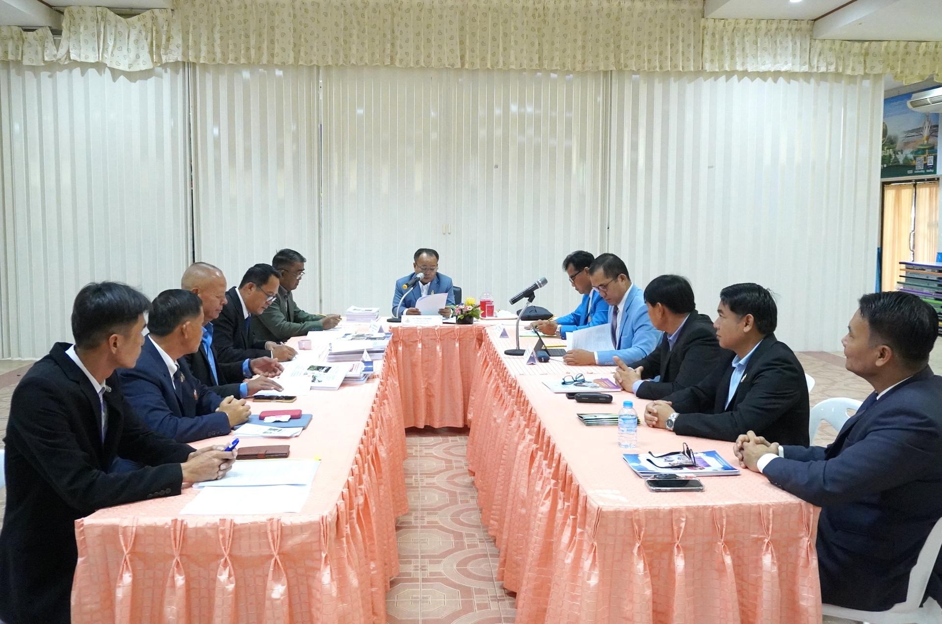 สพป.อุดรธานี เขต 3 จัดการประชุมคณะกรรมการกลั่นกรองการย้ายข้าราชการครูและบุคลากรทางการศึกษา ตำแหน่งผู้บริหารสถานศึกษา ประจำปี พ.ศ. 2568