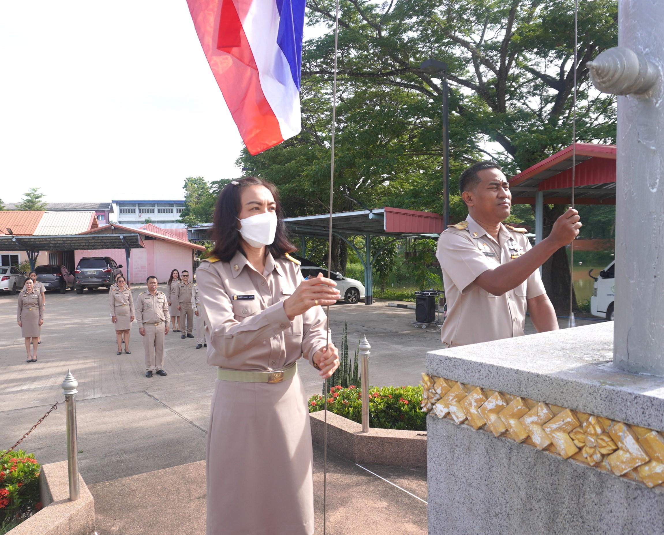 สพป.อุดรธานี เขต 3 จัดกิจกรรมเข้าแถวเคารพธงชาติ สวดมนต์ไหว้พระ กล่าวคำปฏิญญาการดำเนินงานเขตสุจริต ประจำเดือนมิถุนายน 2567