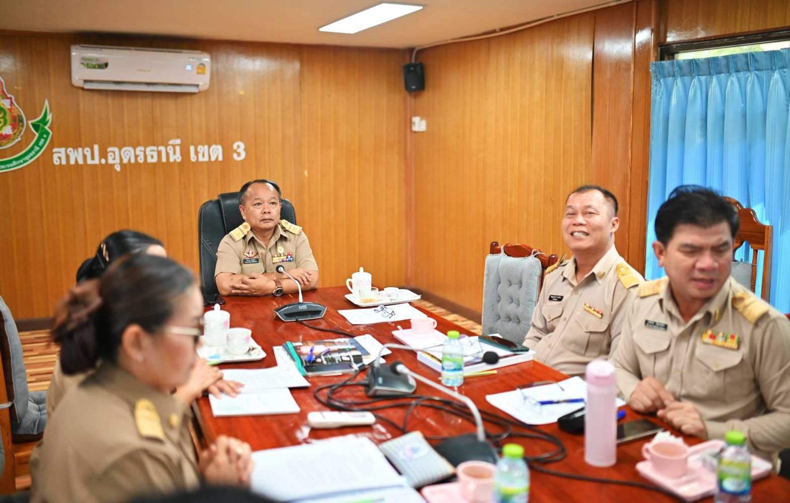 สพป.อุดรธานี เขต 3 เข้าร่วมการประชุมสร้างความเข้าใจการติดตาม ประเมินผลการบริหารและการจัดการศึกษาขั้นพื้นฐาน ตามมาตรฐานสำนักงานเขตพื้นที่การศึกษา พ.ศ. 2568 ประจำปีงบประมาณ พ.ศ. 2569