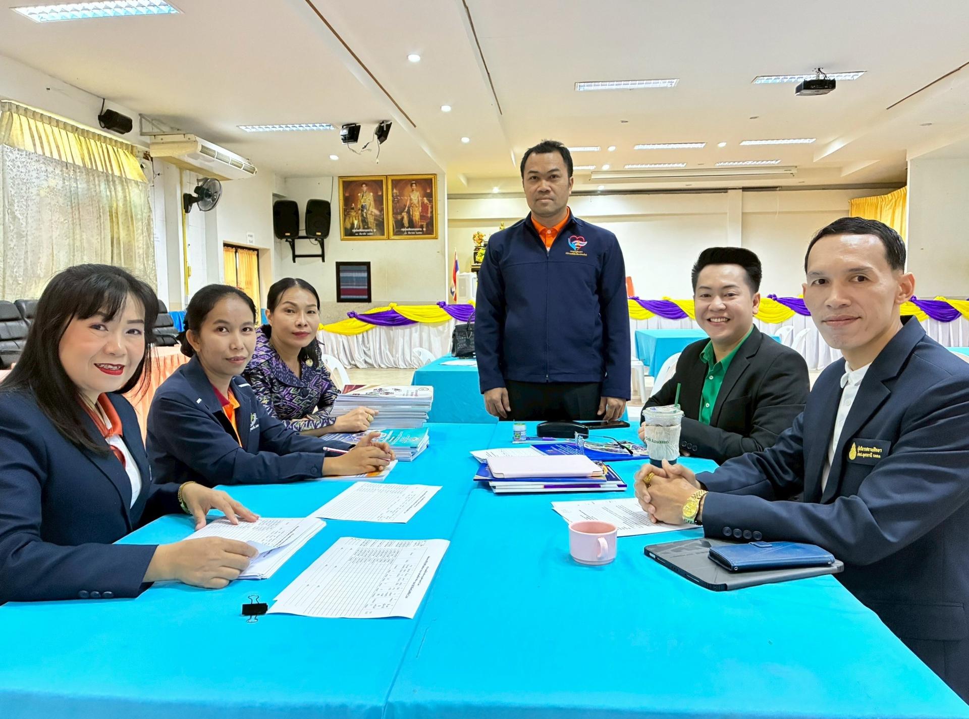 สพป.อุดรธานี เขต 3 จัดการประชุมคณะกรรมการคัดเลือกผลงานที่มีวิธีปฏิบัติที่เป็นเลิศ (Best Practice) ด้านการขับเคลื่อนระบบคลังสื่อ (OBEC Content Center) สพฐ. ระดับเขตพื้นที่การศึกษา