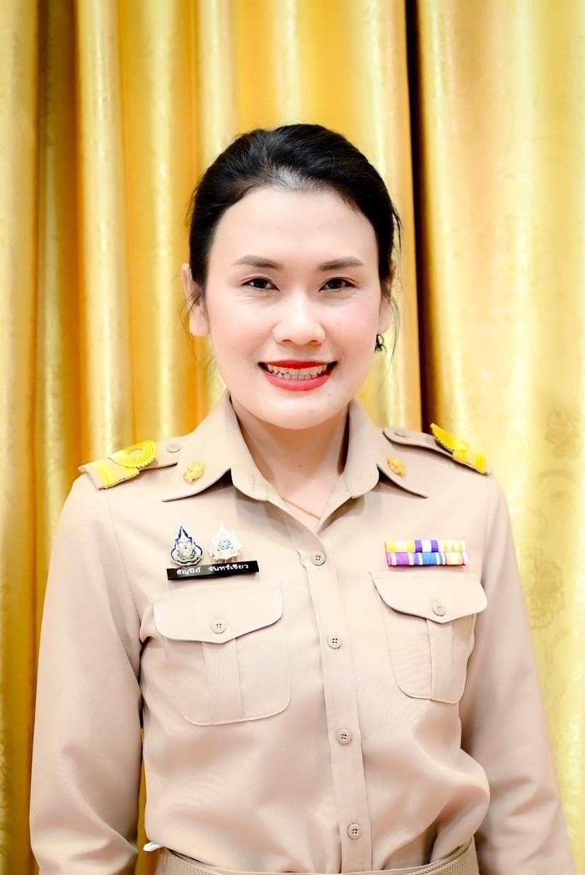 นายศุภชัย  ศรีหาใต้