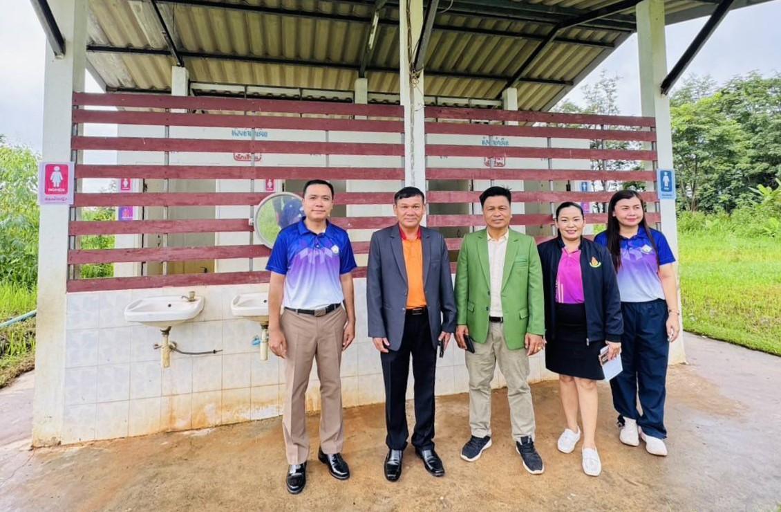 สพป.อุดรธานี เขต 3 ลงพื้นที่ประเมินห้องน้ำห้องส้วมของสถานศึกษา กลุ่มโรงเรียนบ้านดุง 2 ตามนโยบายโครงการ “สุขาดี มีความสุข” ประจำปีงบประมาณ พ.ศ. 2568