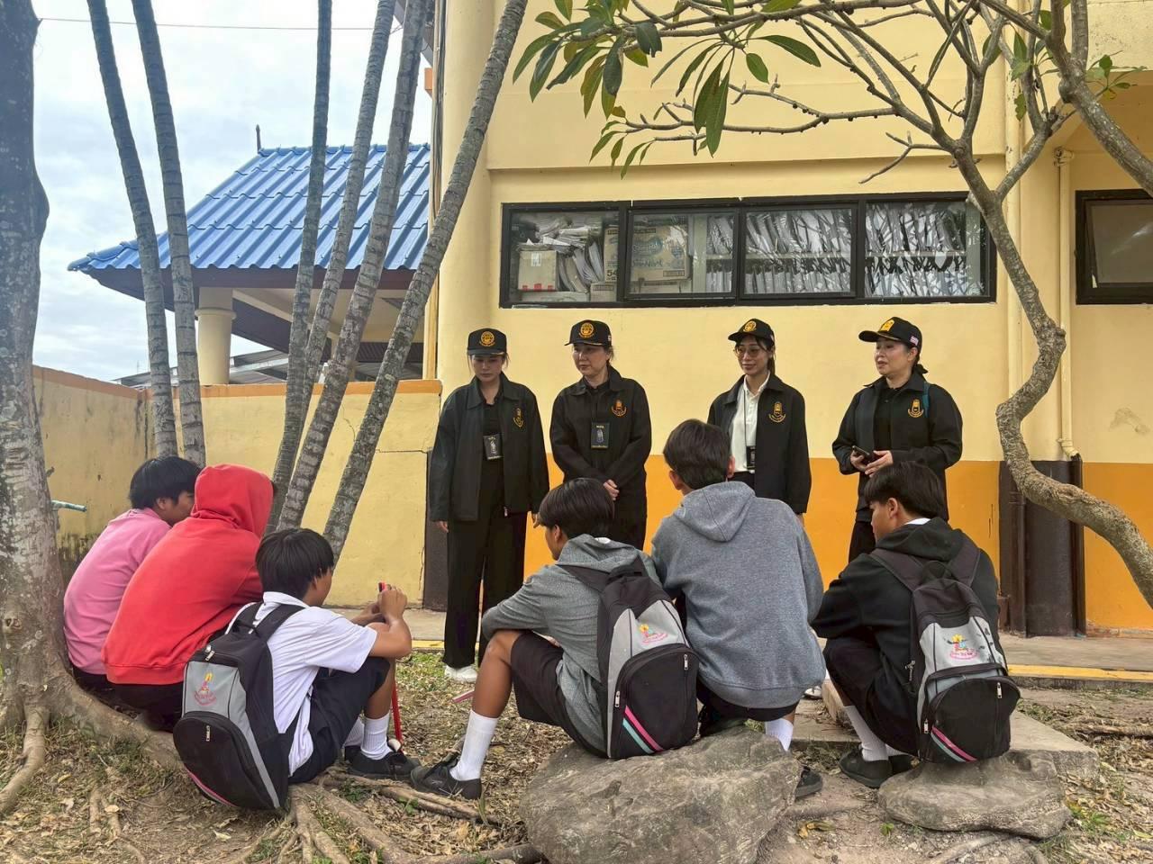 LINE_ALBUM_ออกตรวจลอยกระทง 68 2568_251105_70.jpg