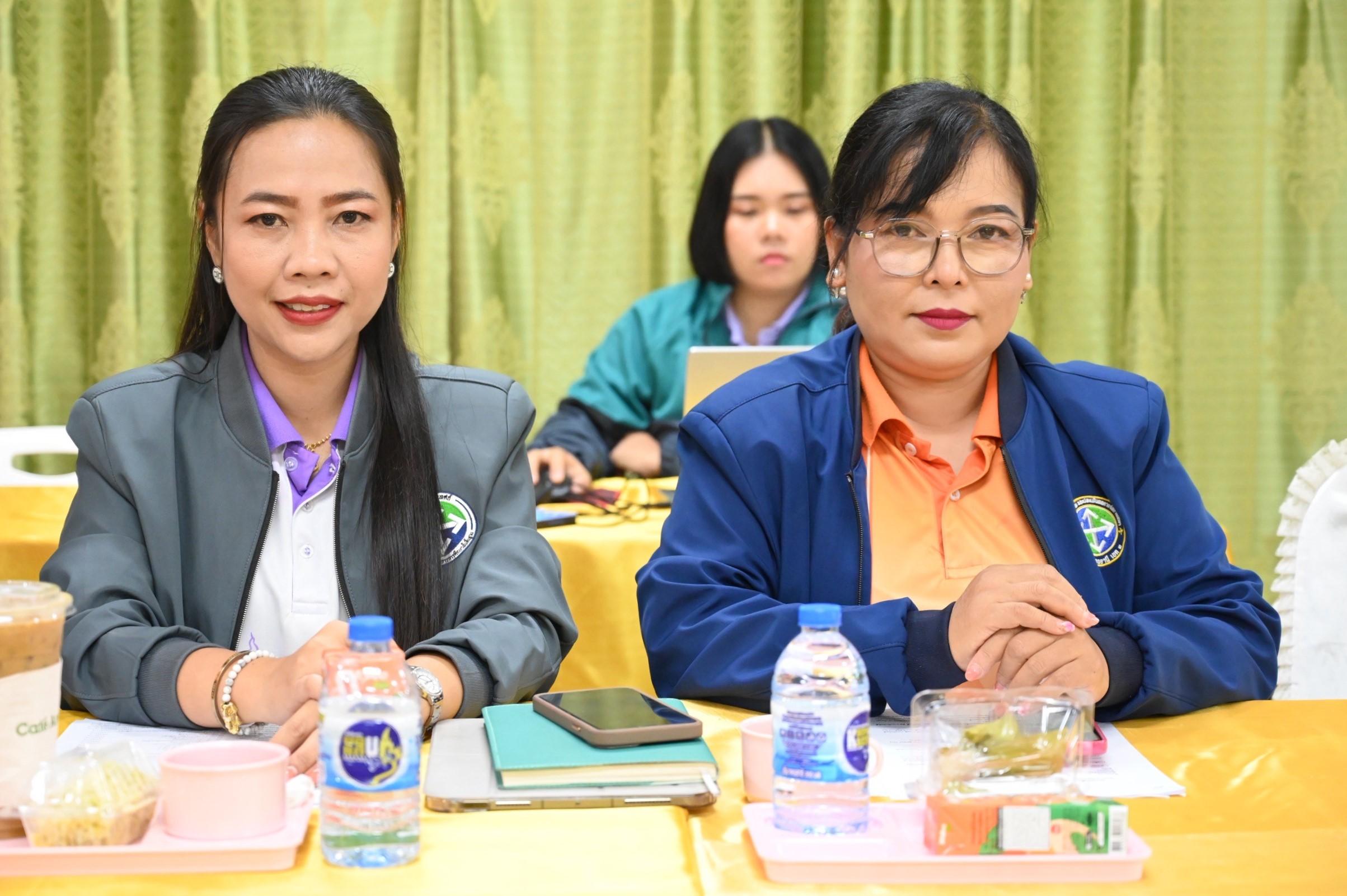 LINE_ALBUM_18668_250618_75.jpg