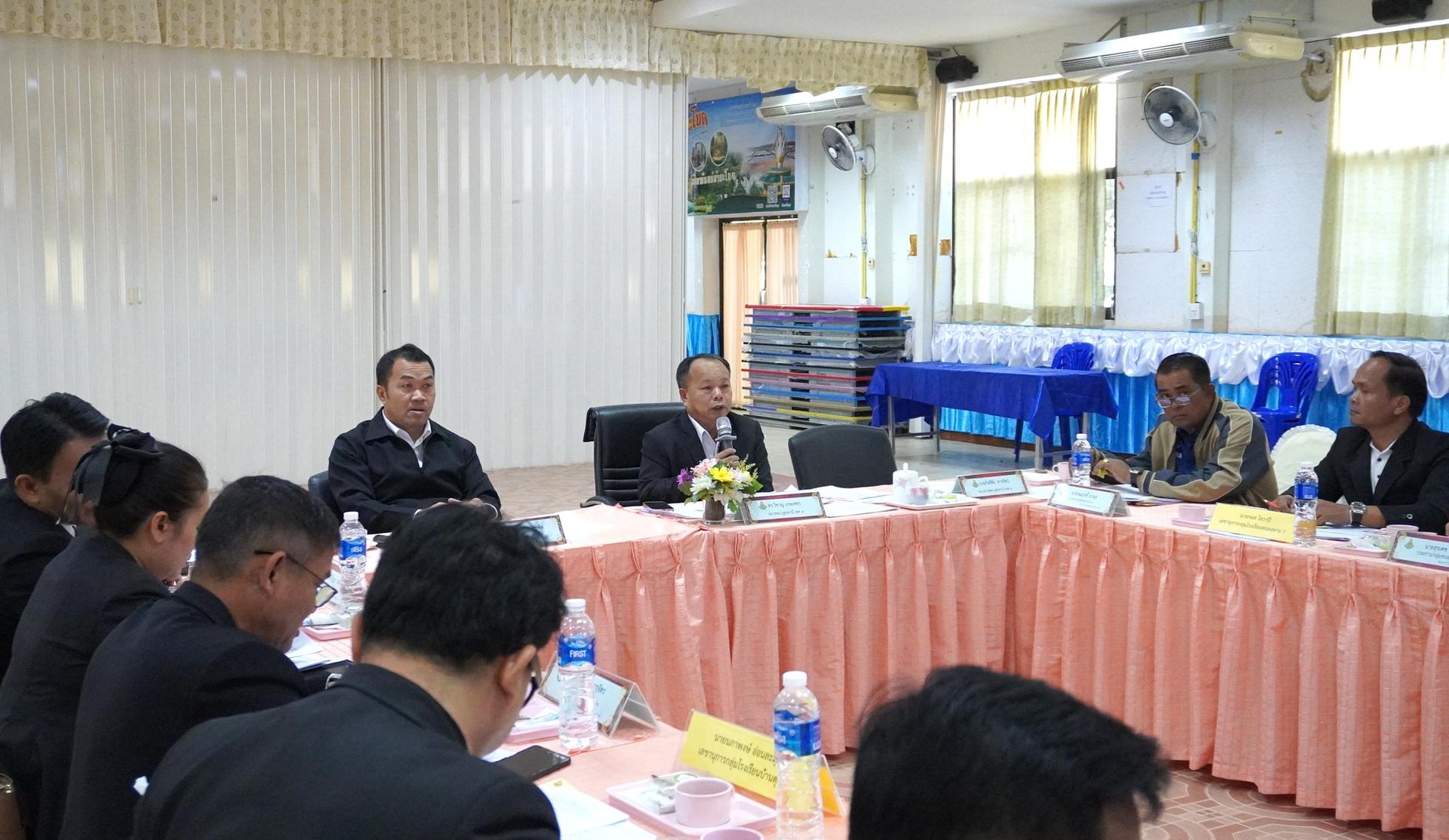 สพป.อุดรธานี เขต 3 จัดการประชุมคณะกรรมการพิจารณาเตรียมการจัดตั้งงบประมาณประจำปีงบประมาณ พ.ศ. 2570 งบลงทุน ค่าครุภัณฑ์ ที่ดินและสิ่งก่อสร้าง ของโรงเรียนในสังกัด สพป.อุดรธานี เขต 3