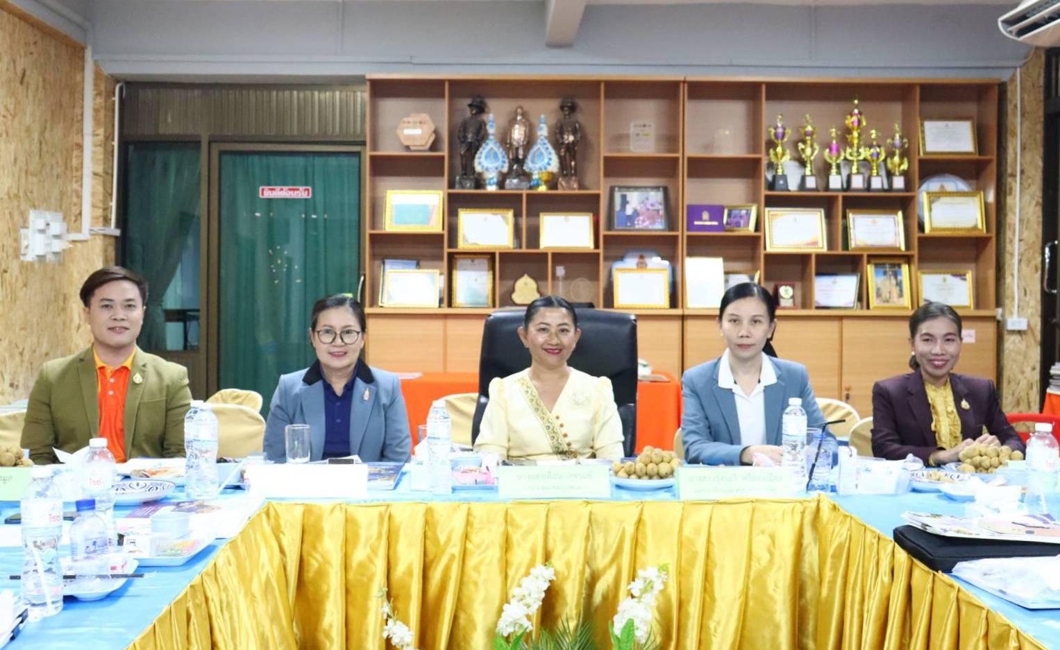 สพป.อุดรธานี เขต 3 ดำเนินการเก็บรวบรวมและตรวจสอบข้อมูลผลการปฏิบัติงานของผู้บริหารสถานศึกษา กลุ่มโรงเรียนหนองหาน 4 เพื่อประกอบการพิจารณาเลื่อนเงินเดือนผู้บริหารสถานศึกษา ครั้งที่ 2 (1 ตุลาคม 2