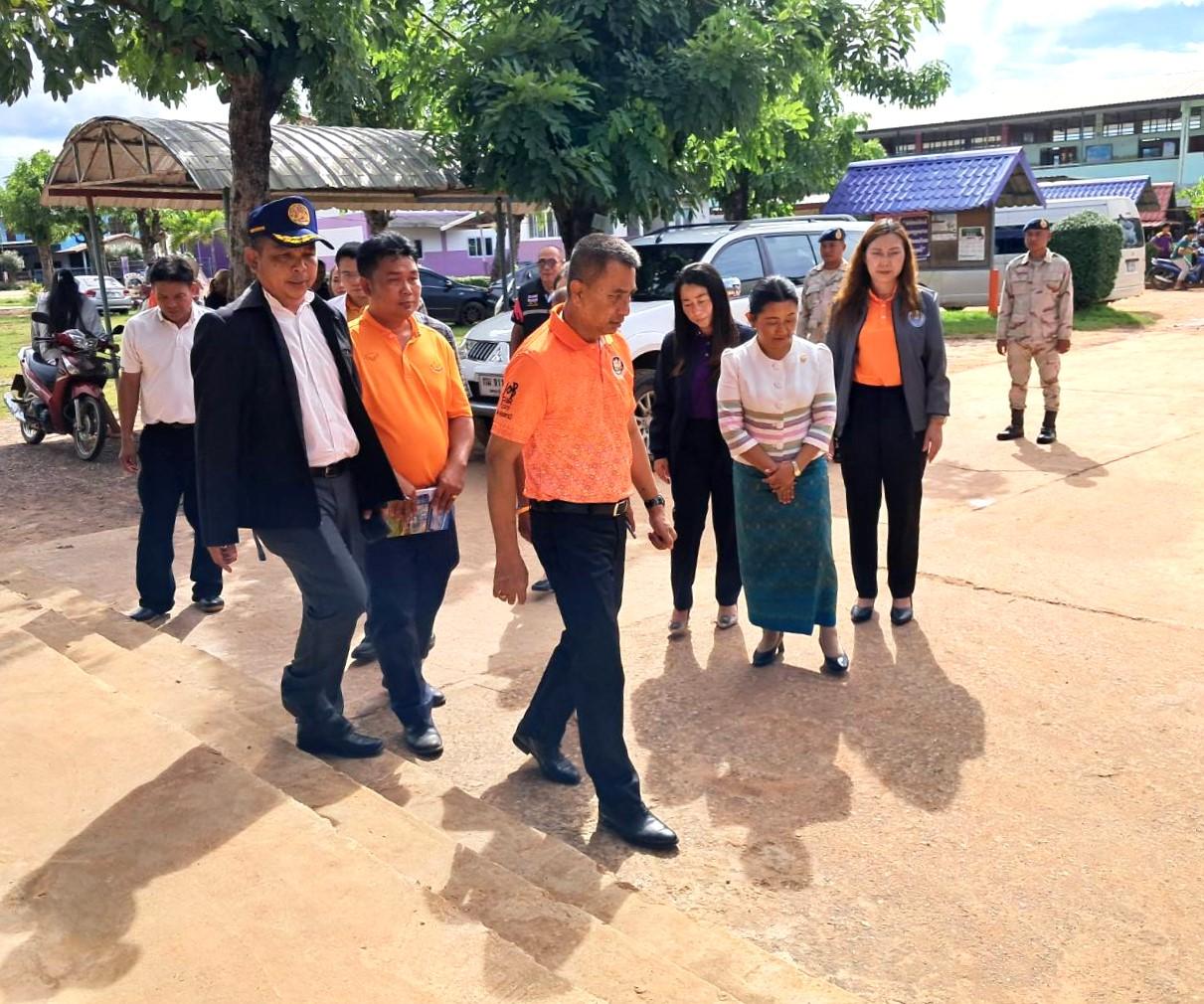 สพป.อุดรธานี เขต 3 ร่วมต้อนรับผู้ว่าราชการจังหวัดอุดรธานี ในโอกาสลงพื้นที่ติดตามความก้าวหน้าการเตรียมความพร้อมรับเสด็จ สมเด็จพระกนิษฐาธิราชเจ้า กรมสมเด็จพระเทพรัตนราชสุดา ฯ สยามบรมราชกุมารี